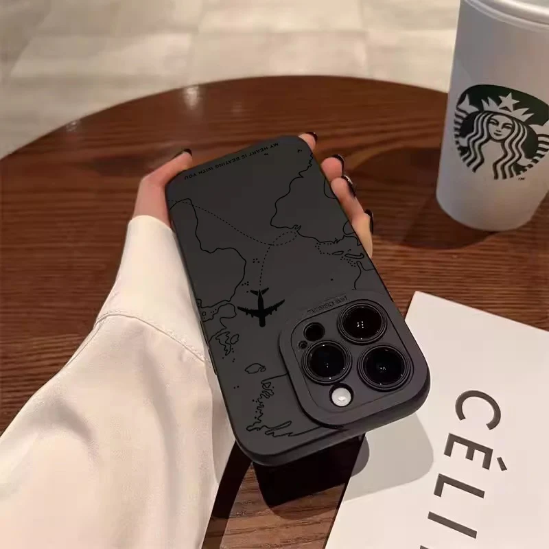 Чехол для телефона с дорожным рисунком airplane route desian для iphone 17 - Фотография_3