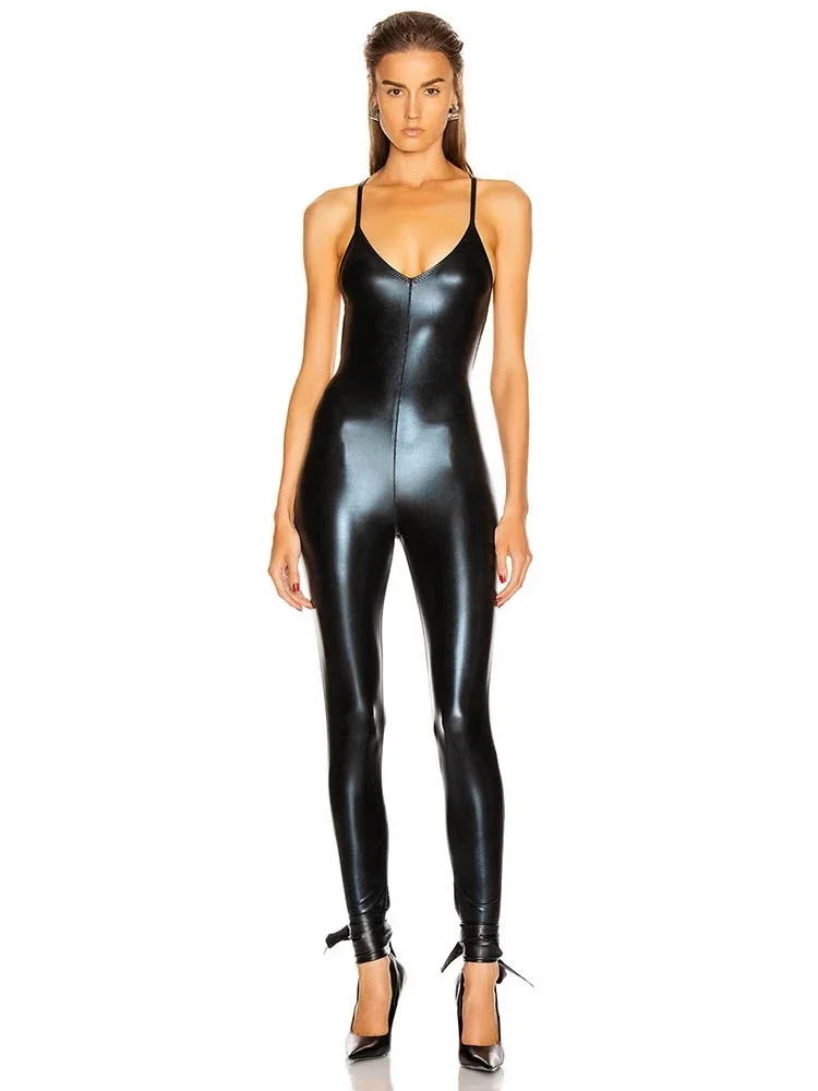 Сексуальные матовые кожаные комбинезоны с открытой спиной для женщин - Фотография_4