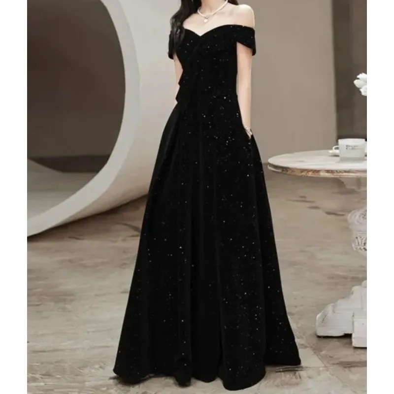 Новое вечернее платье со звездным узором