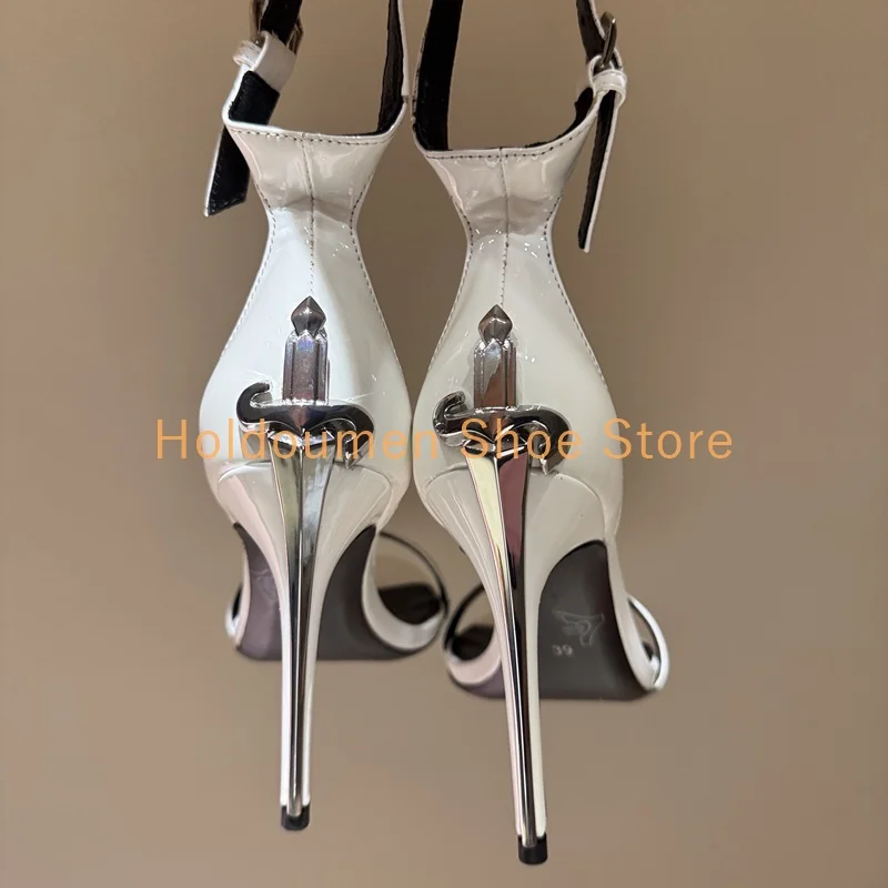 Сексуальные сандалии с открытым - Фотография_3