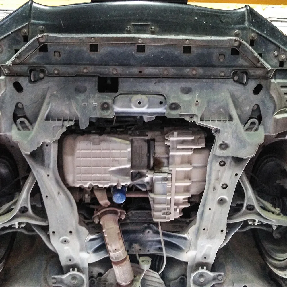 Под двигателем, брызговик - Фотография_2