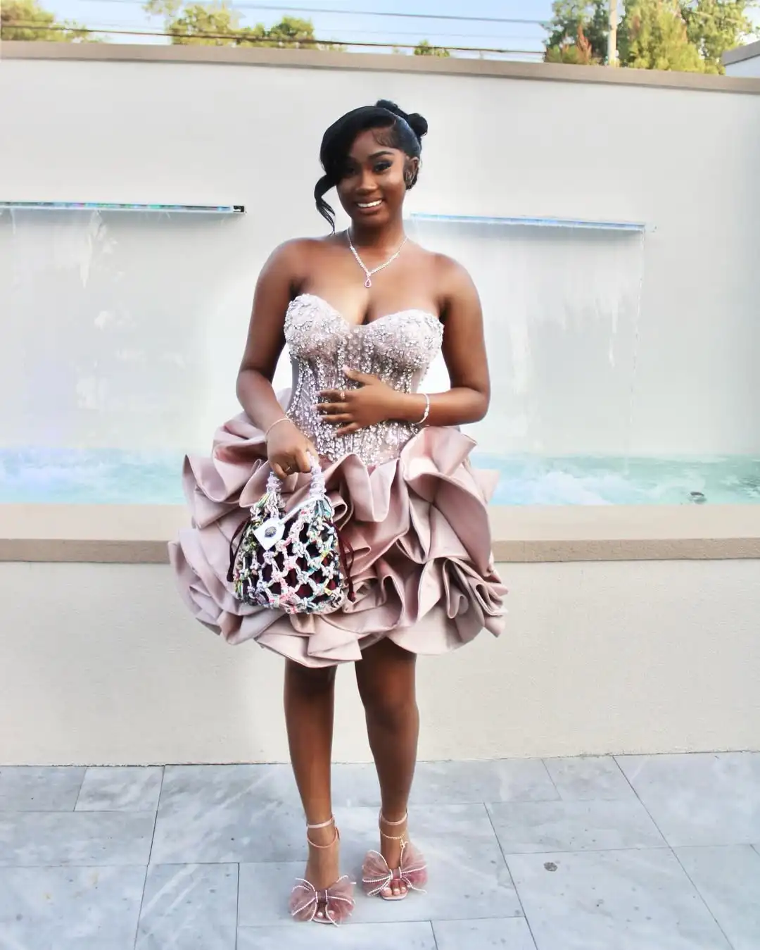 Pink ruffle sequin strapless evening - Фотография_2