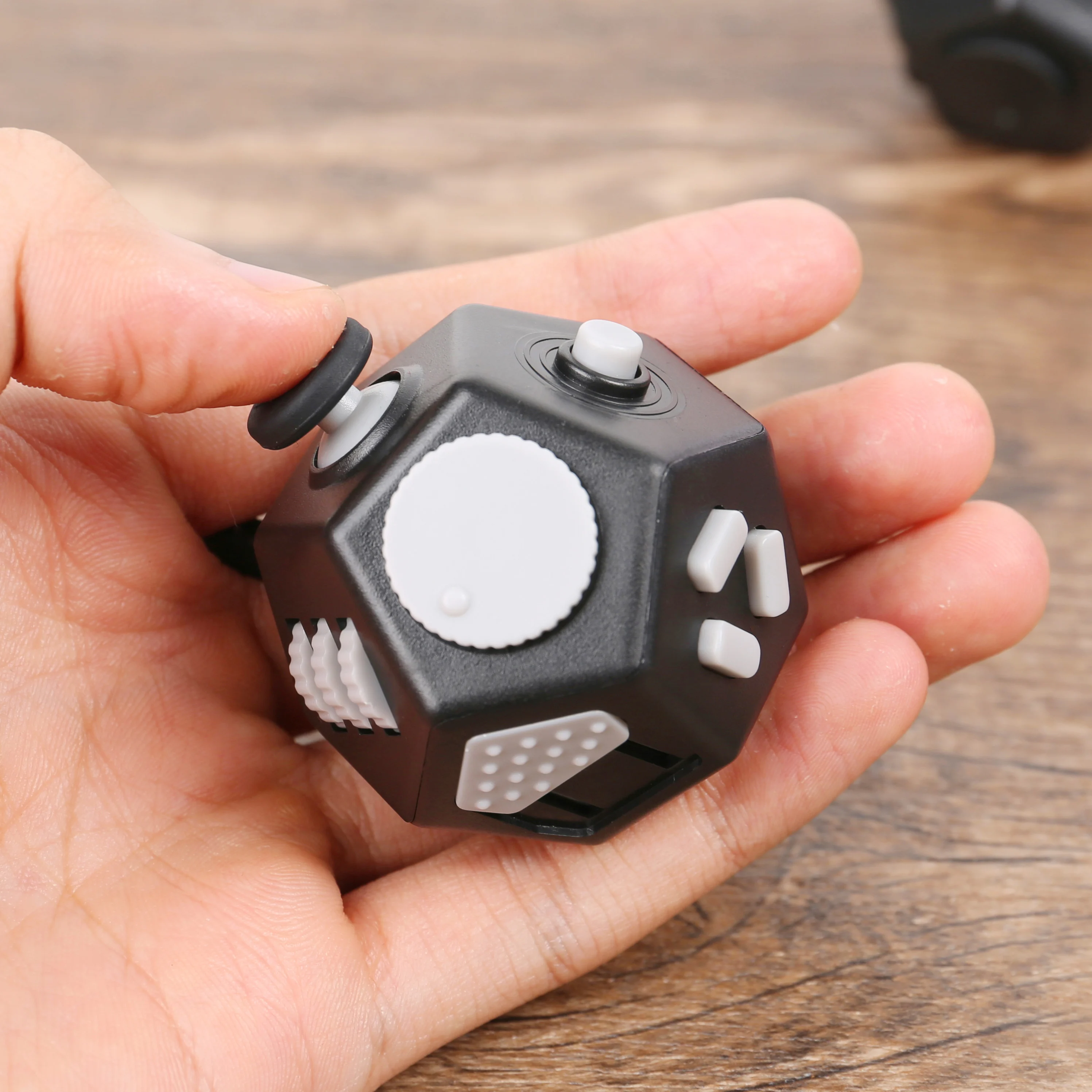 Игрушки-непоседы для взрослых - Фотография_2