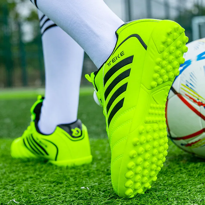 Брендовые модные футбольные бутсы для домашнего газона - Фотография_6
