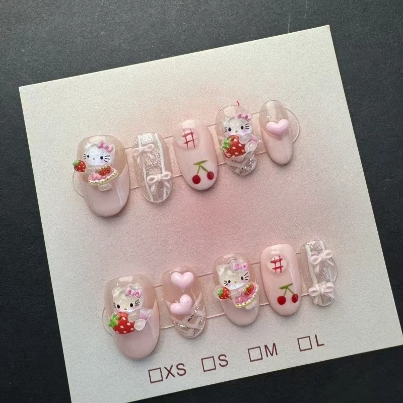 Миндальные милые короткие ногти