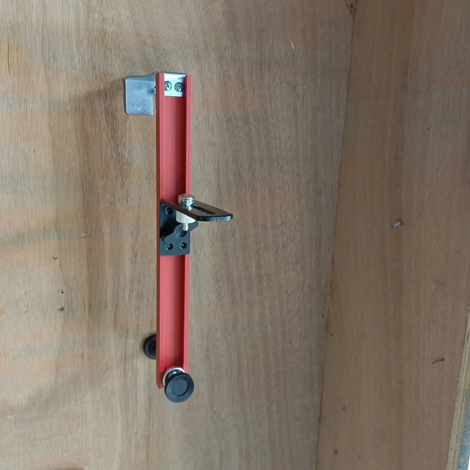 Универсальный настенный кронштейн для лазерного уровня - Фотография_5