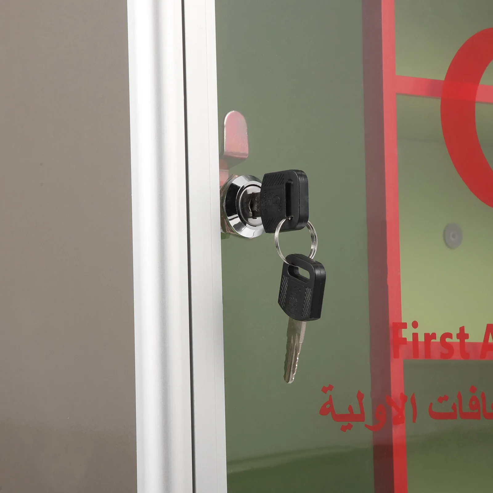 Ящик с замком для лекарств