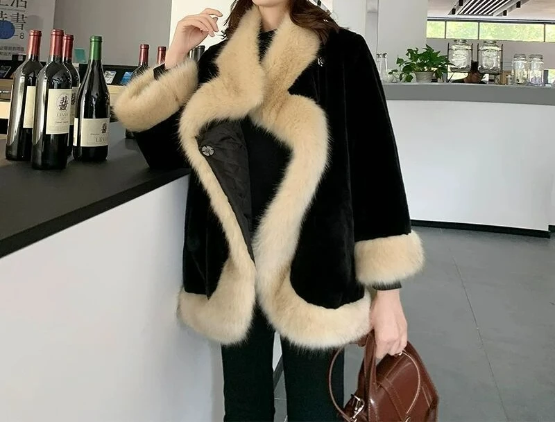 Года, женское короткое пальто - Фотография_4