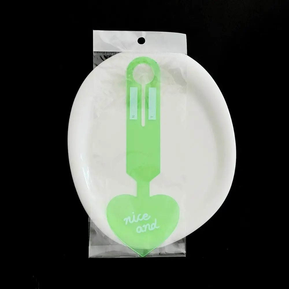 Красочная багажная бирка в форме любви - Фотография_4