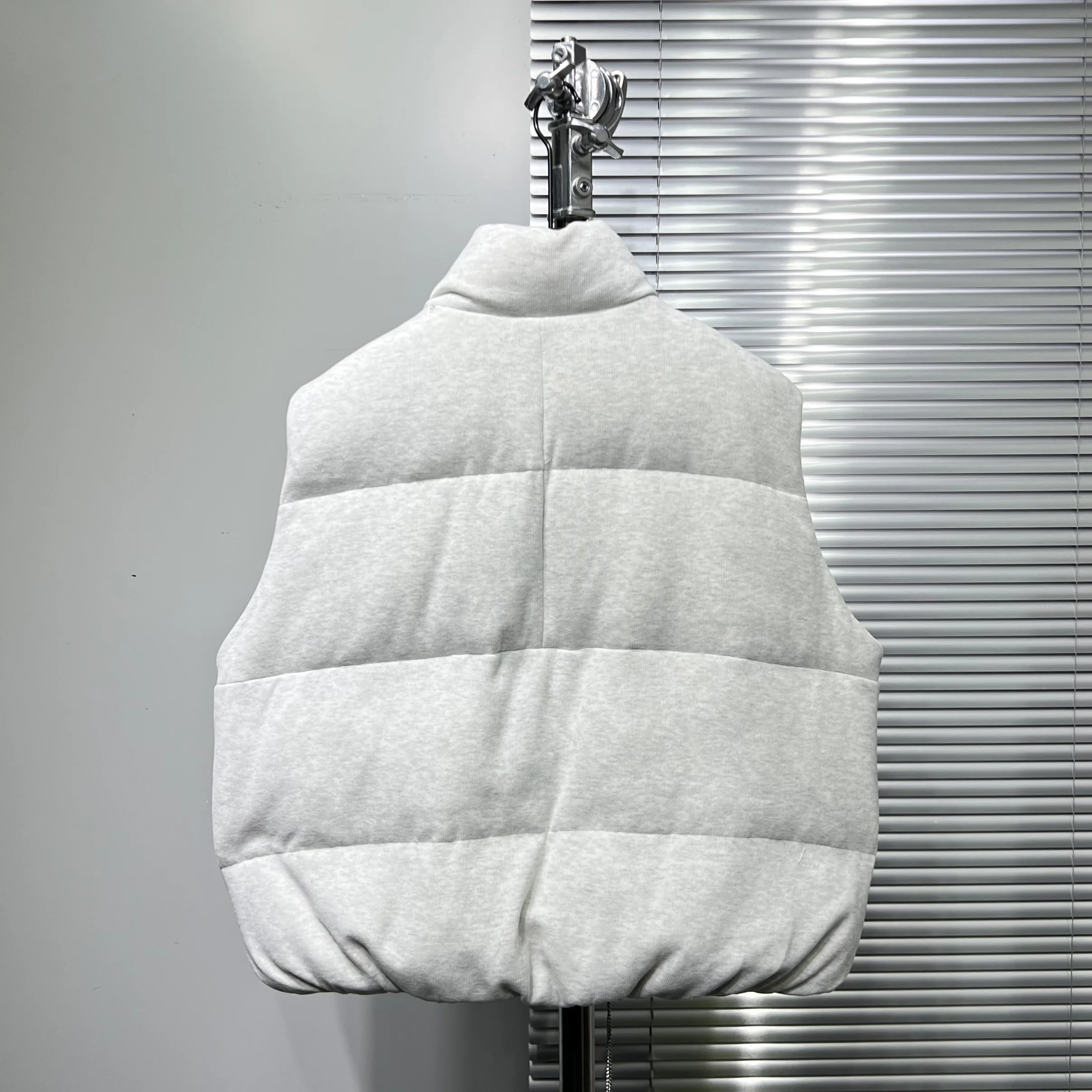 Высококачественные пуховые жилеты для мужчин - Фотография_5