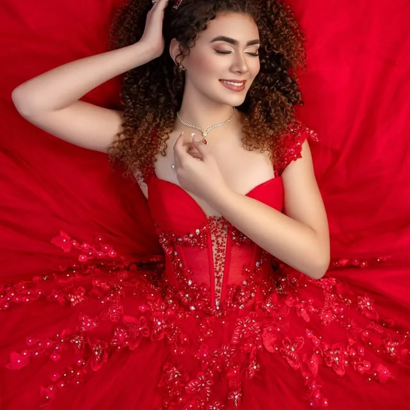 Красное платье quinceanera с открытыми плечами по индивидуальному заказу - Фотография_3