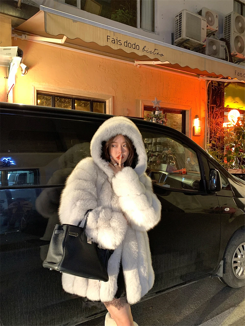 Женское длинное зимнее пальто с
