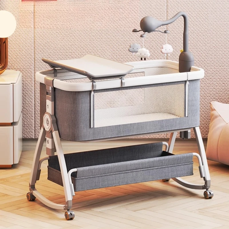 Детская кроватка из алюминиевого сплава