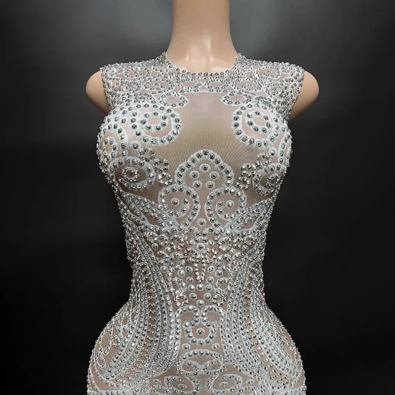 Роскошное бальное платье без рукавов - Фотография_4