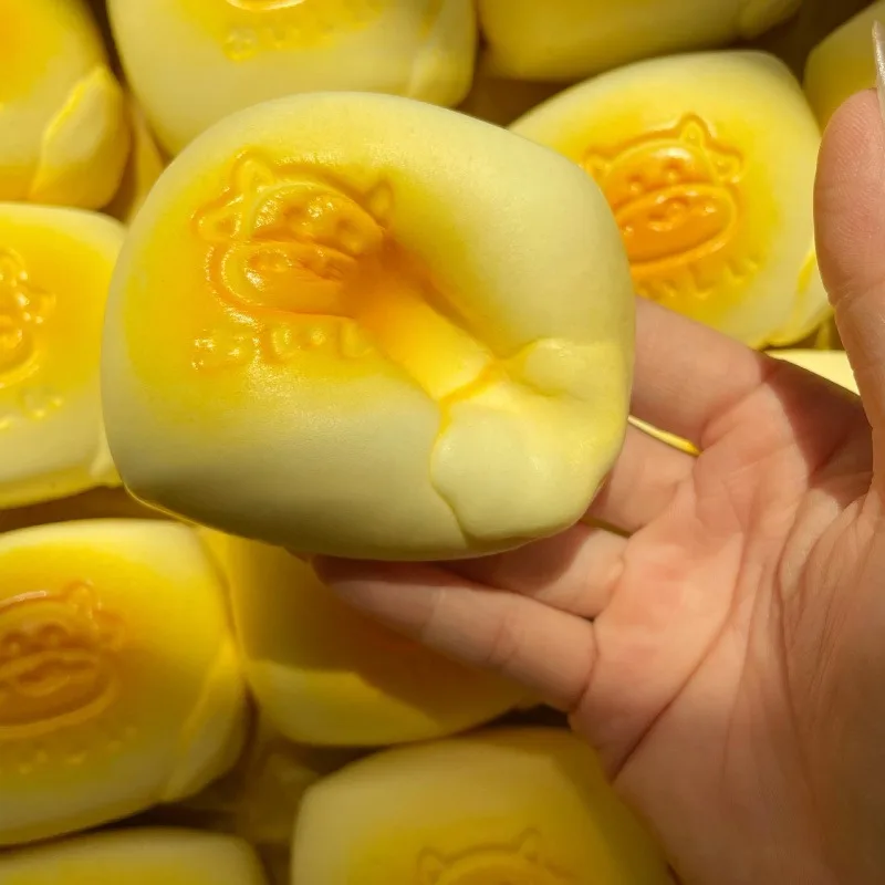 Мягкая игрушка с имитацией молочного хлеба - Фотография_2