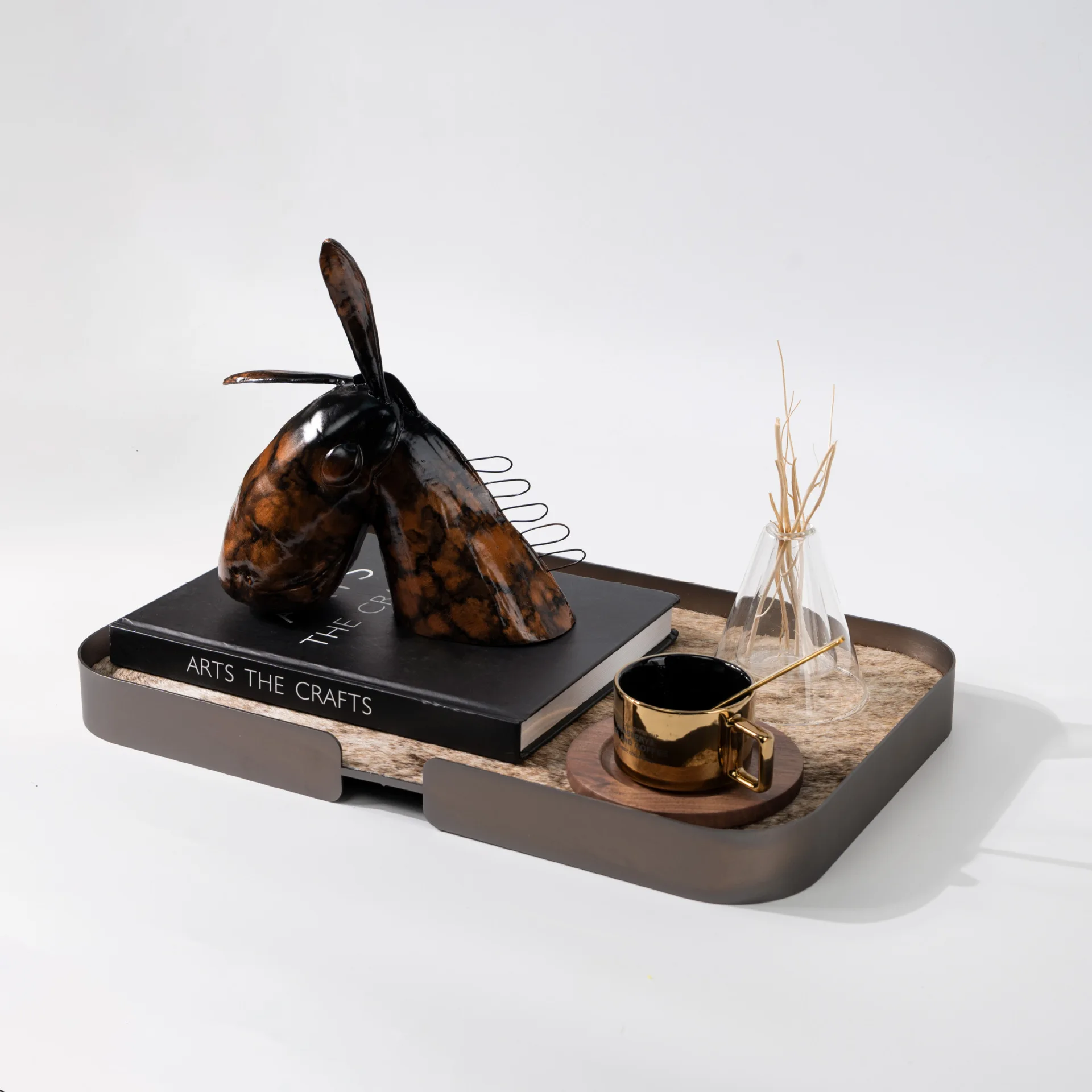 Современный светлый роскошный маленький осел - Фотография_2