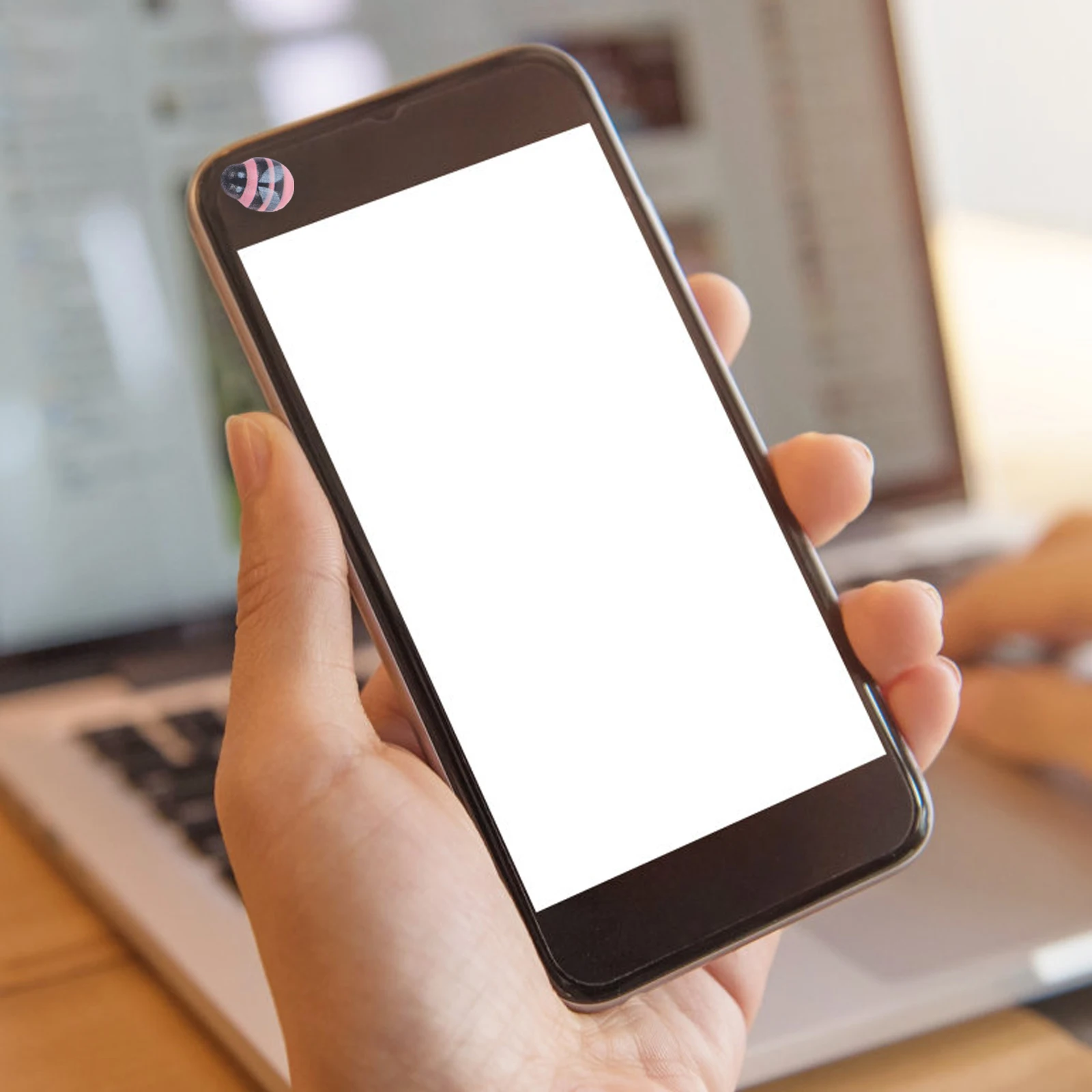 Деревянные наклейки в виде пчелы