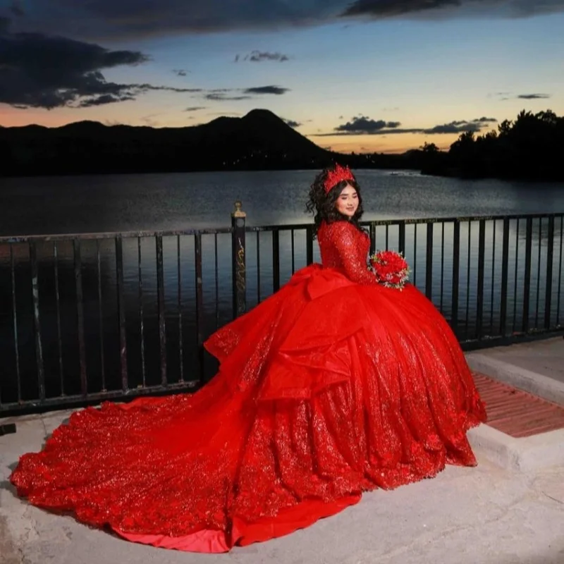 Shiny red quinceanera dress applique - Фотография_4