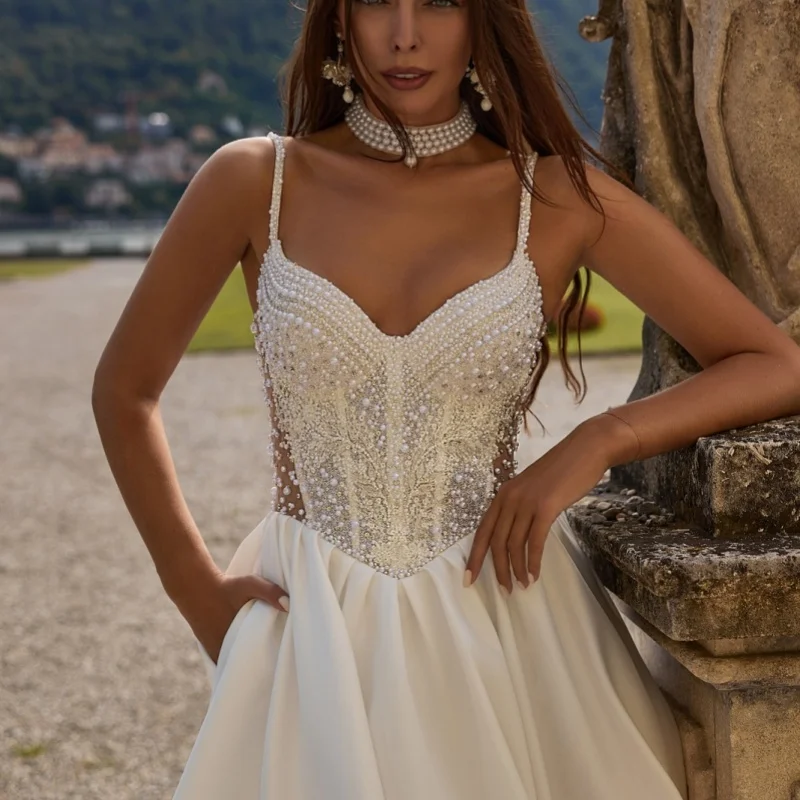 Белые свадебные платья с открытыми плечами