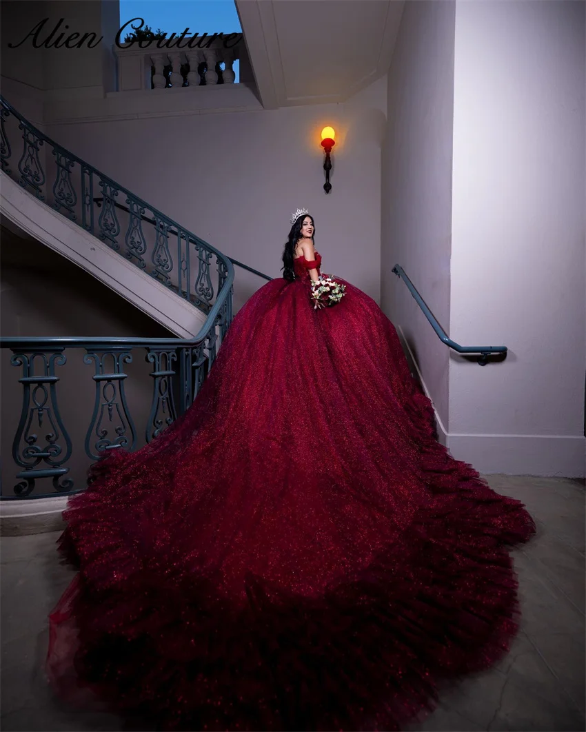 Изысканное винно-красное платье quinceanera - Фотография_2