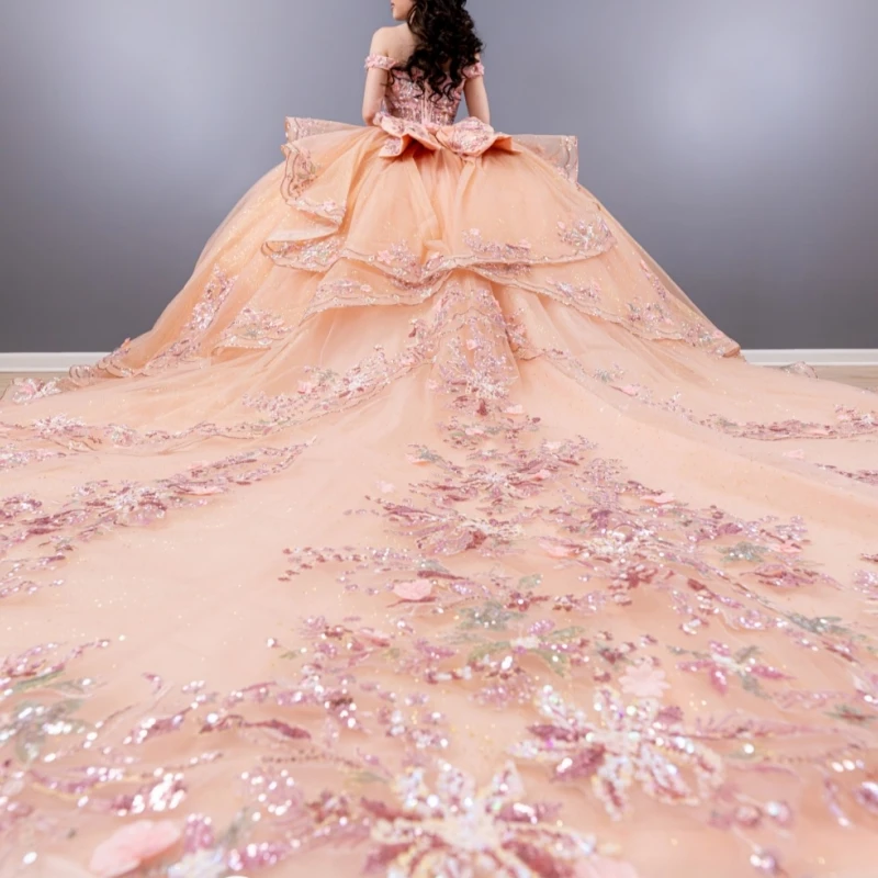 Розовое блестящее платье quinceanera - Фотография_2