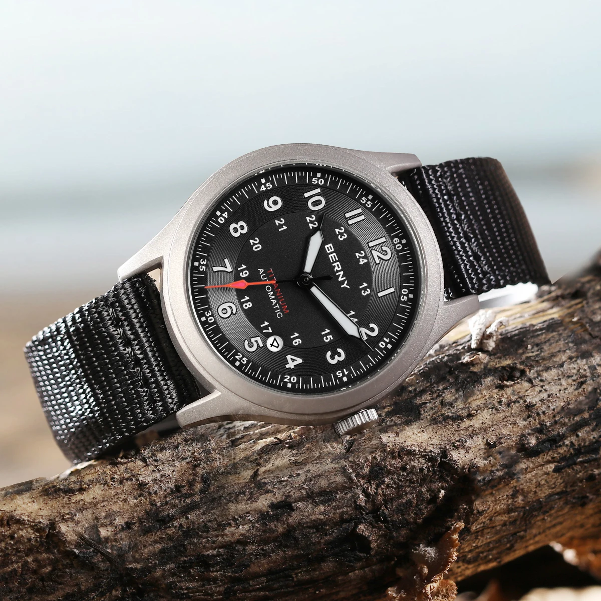 Berny титановые автоматические мужские полевые часы с датой и сапфиром - Фотография_5