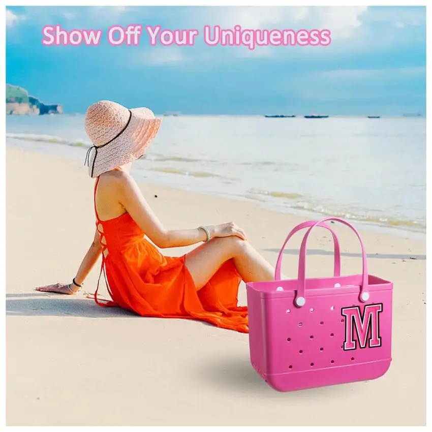 Подвеска для сумки bogg с розовыми буквами - Фотография_2