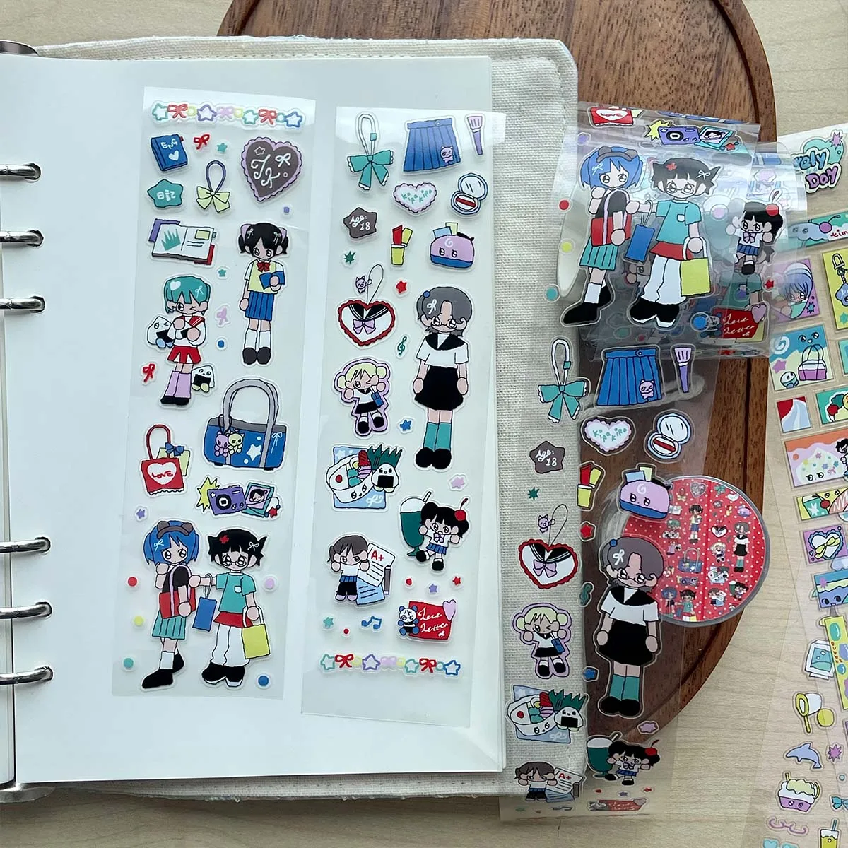 Wakawaka наклейка с персонажем каракулей в рулоне - Фотография_6