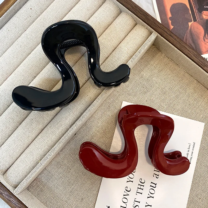 Простая нерегулярная заколка для волос - Фотография_3