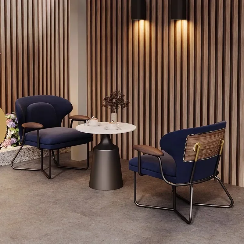 Одноместное кресло для отдыха в гостиной - Фотография_2