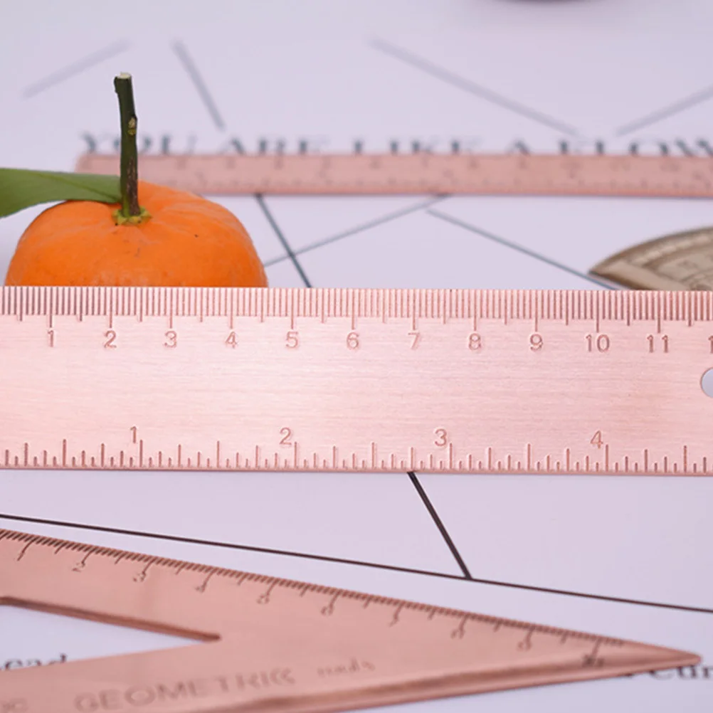 Медная металлическая линейка