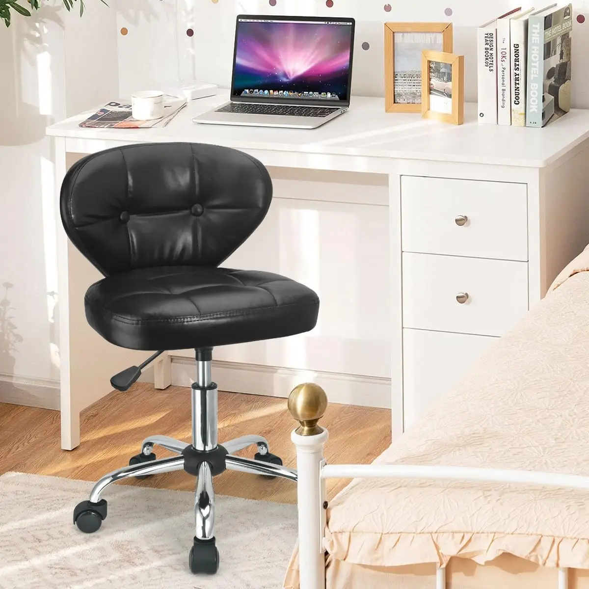 Табурет для педикюра для nail tech - Фотография_3