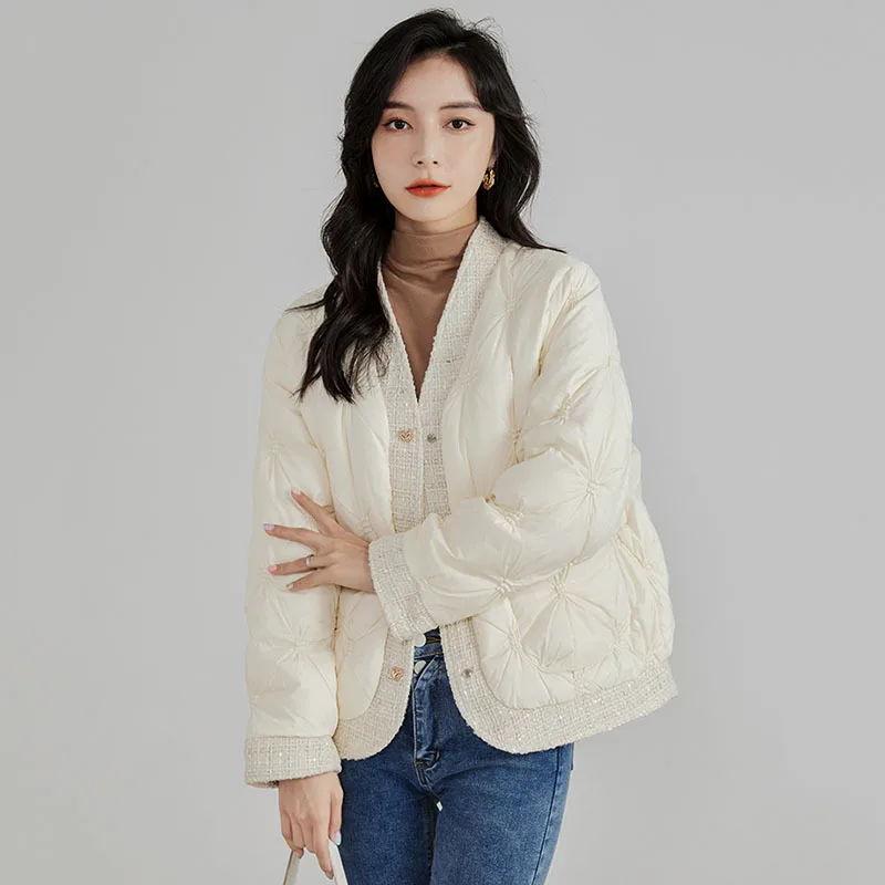 Осенне-зимний пуховик с v-образным вырезом в стиле пэчворк