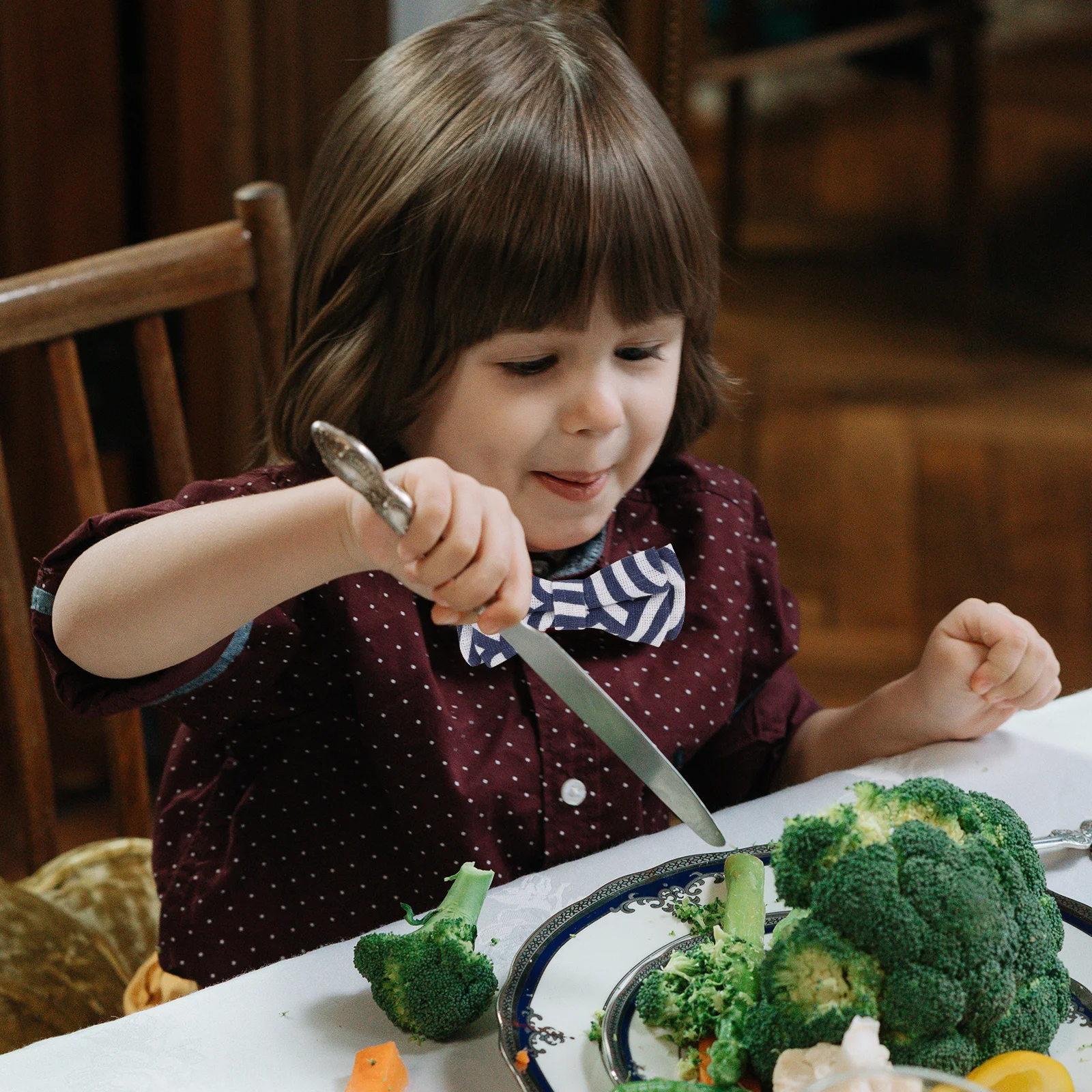 Сине-белый полосатый детский галстук-бабочка - Фотография_6