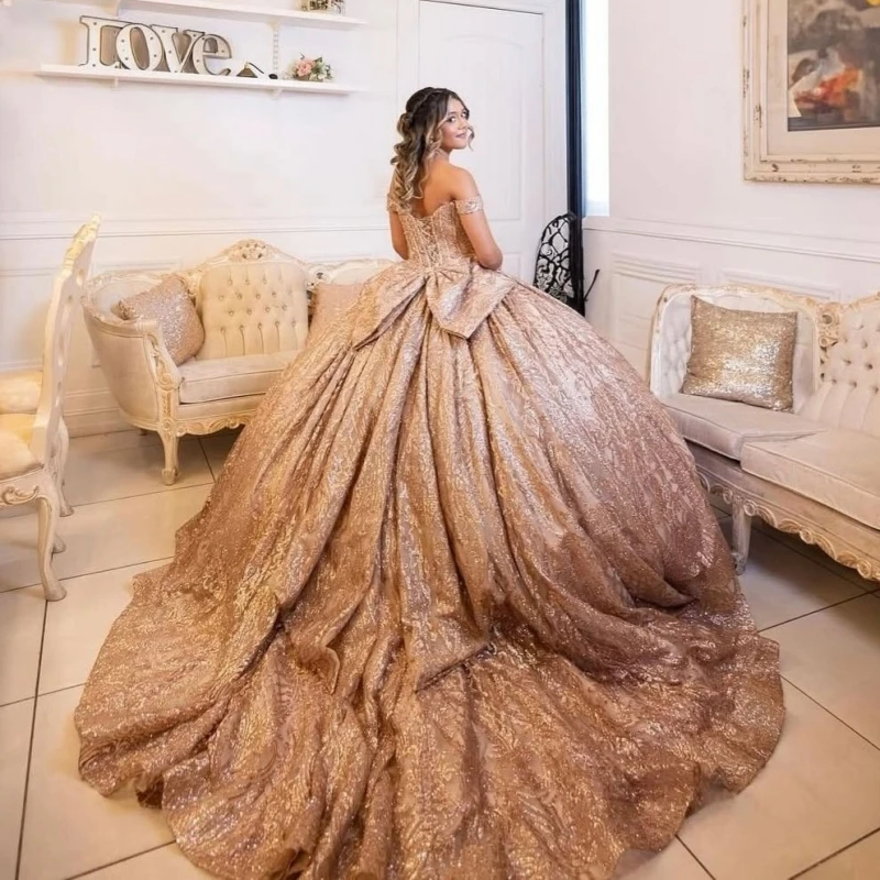 Блестящие платья quinceanera розового - Фотография_4