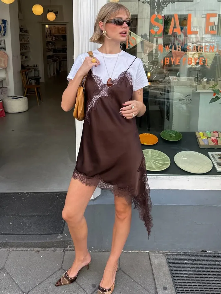 Сексуальное кружевное платье с бретелькой на шее tossy - Фотография_6