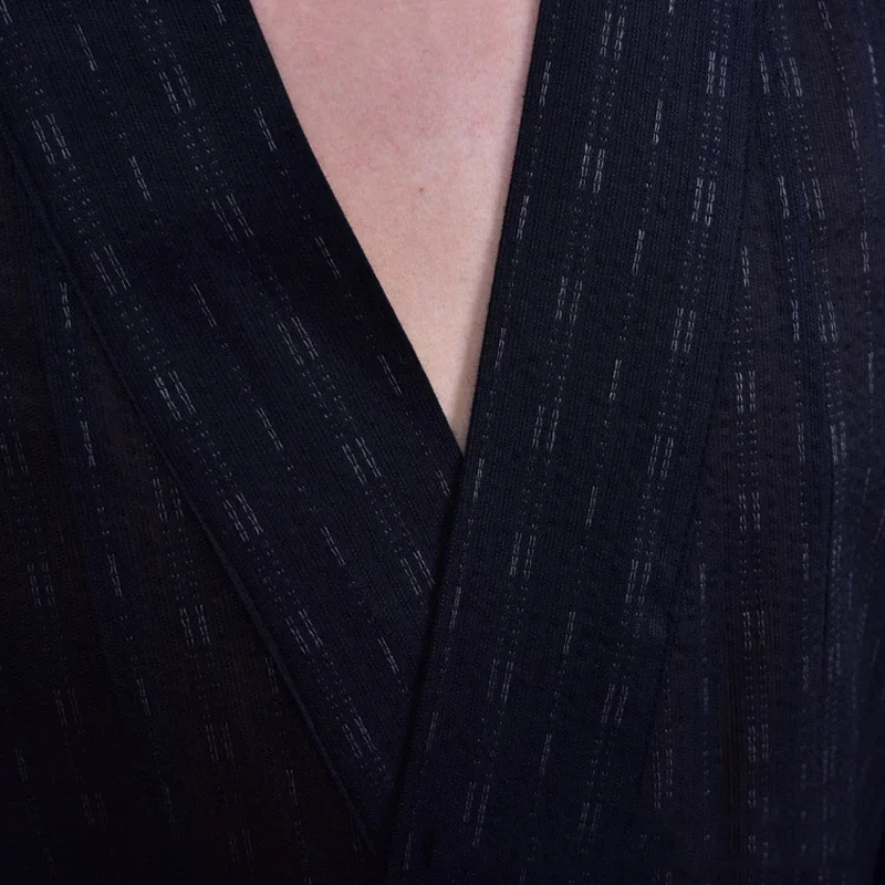 Японское традиционное самурайское кимоно для мужчин - Фотография_5