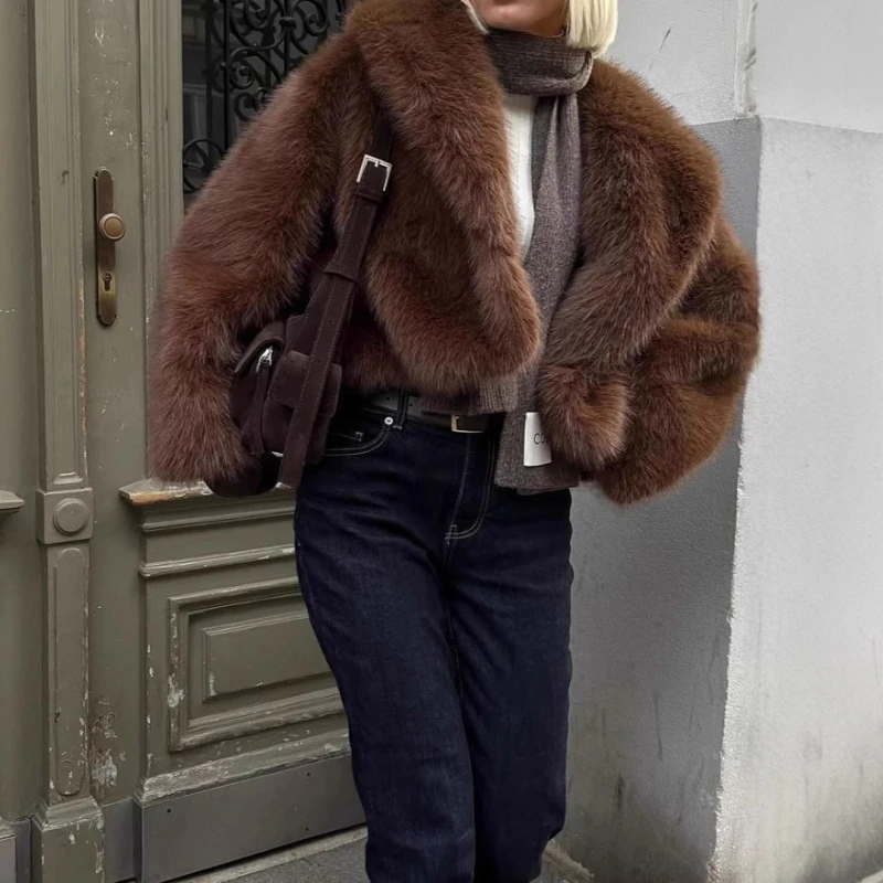 Экологичное короткое пальто из - Фотография_3