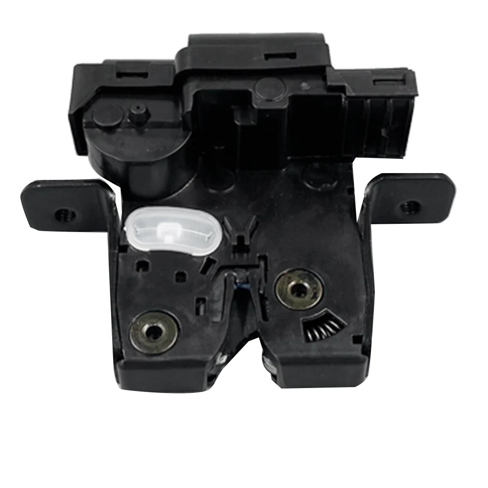 Защелка крышки багажника автомобиля - Фотография_2