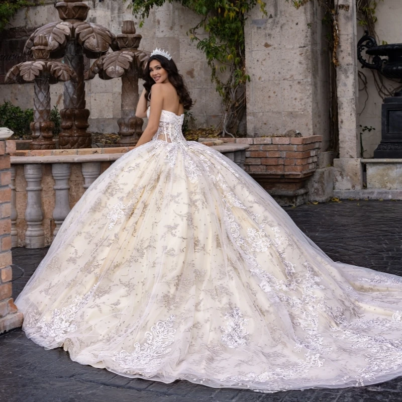 Светлое платье quinceanera цвета шампанского - Фотография_4