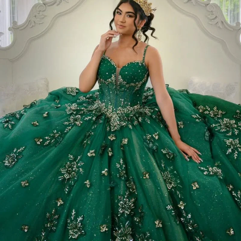 Блестящие темно-зеленые платья