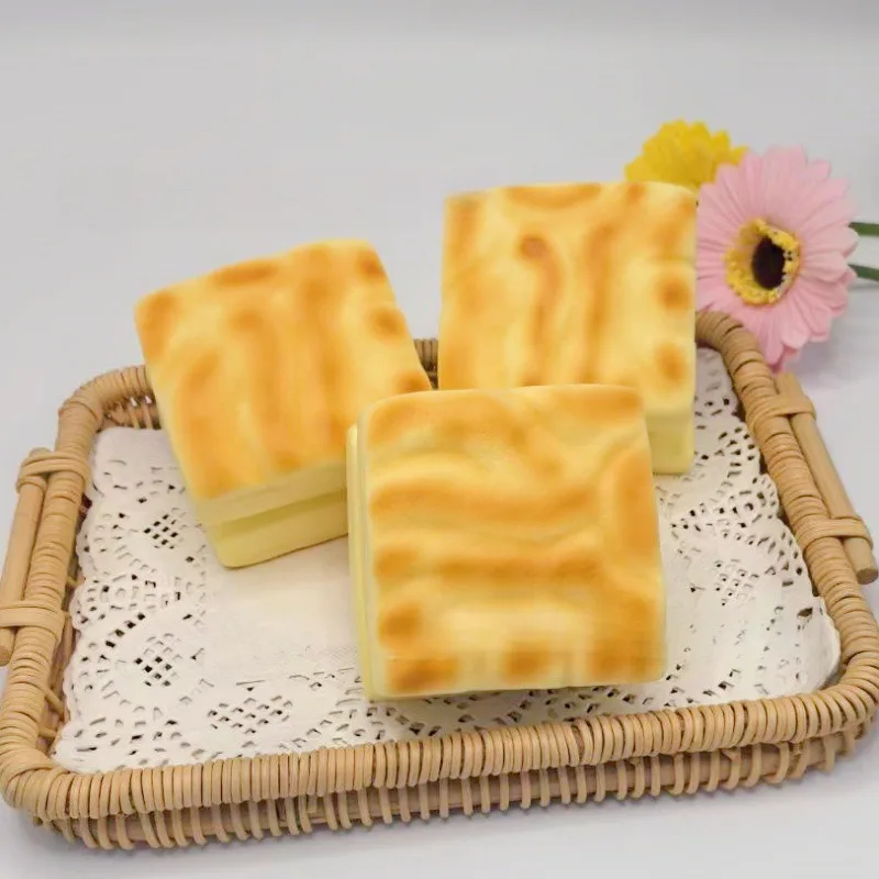 Мягкая двухслойная игрушка-чизкейк - Фотография_2