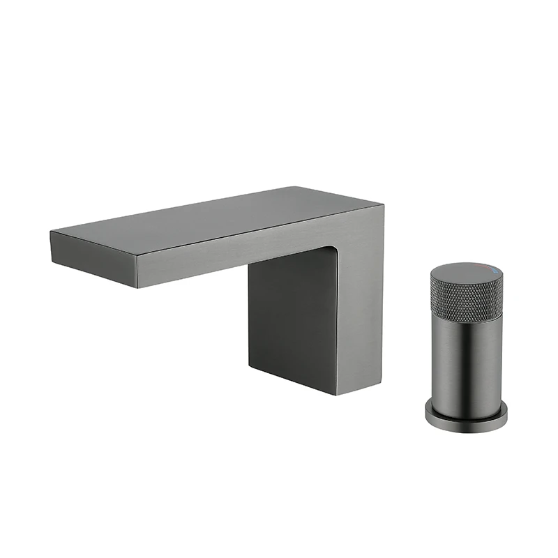 Белый настенный смеситель для ванны с водопадом - Фотография_5