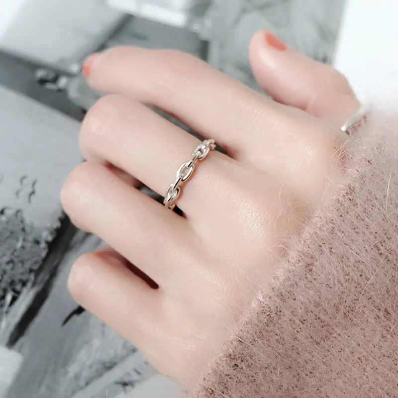 Женское кольцо из серебра 925 пробы - Фотография_3