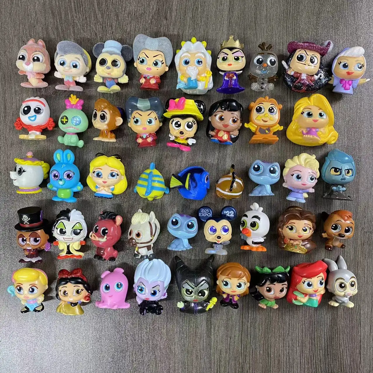 Массовая упаковка disney doorables