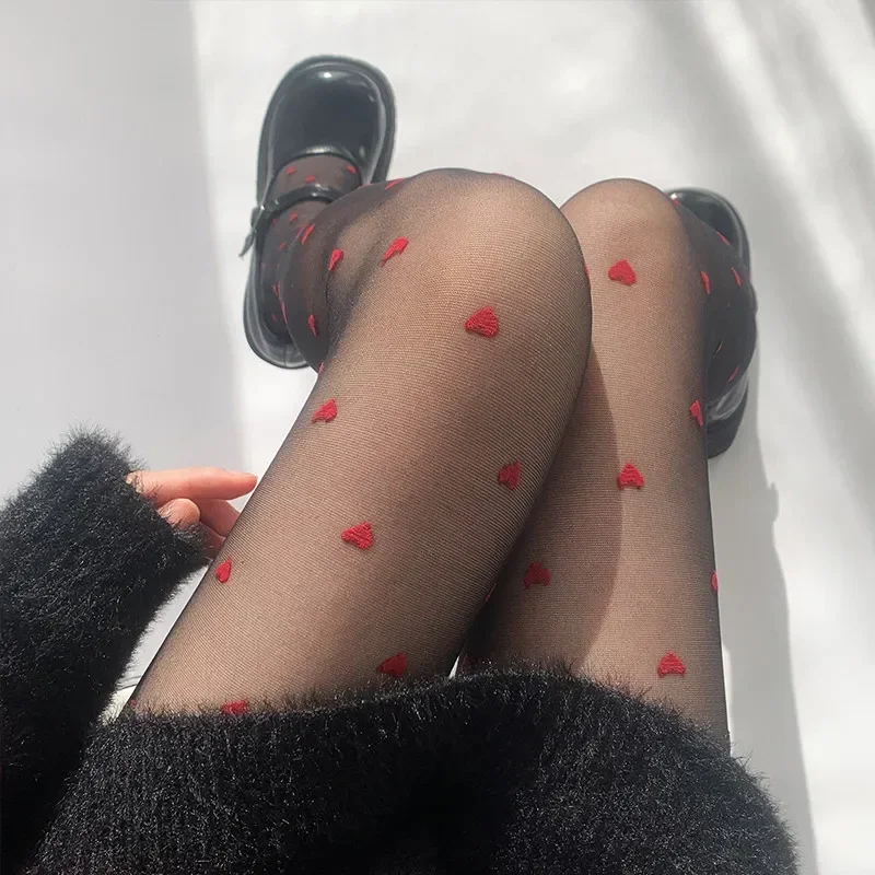 Изысканные шелковые чулки с принтом красного сердца - Фотография_2