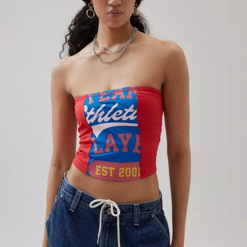 Лето 2022, новый тренд без бретелек с принтом