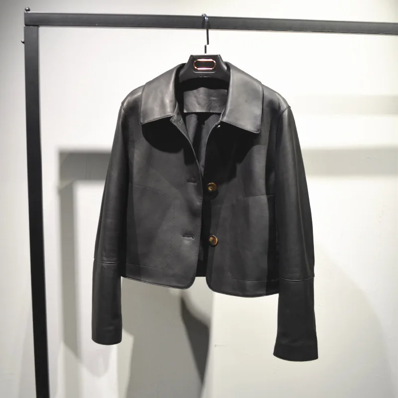 Женская короткая куртка из натуральной кожи - Фотография_2