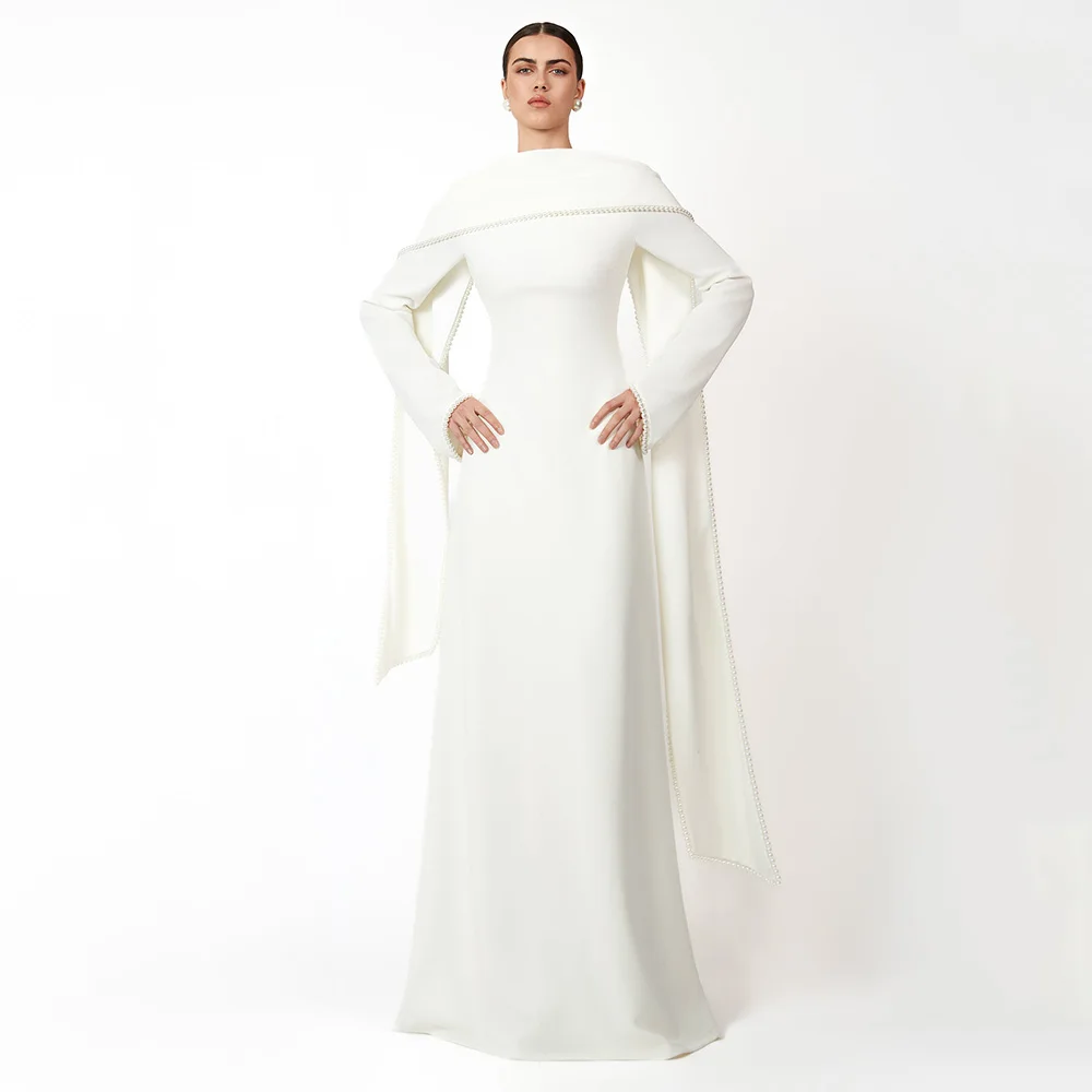 Скромные вечерние платья с длинными