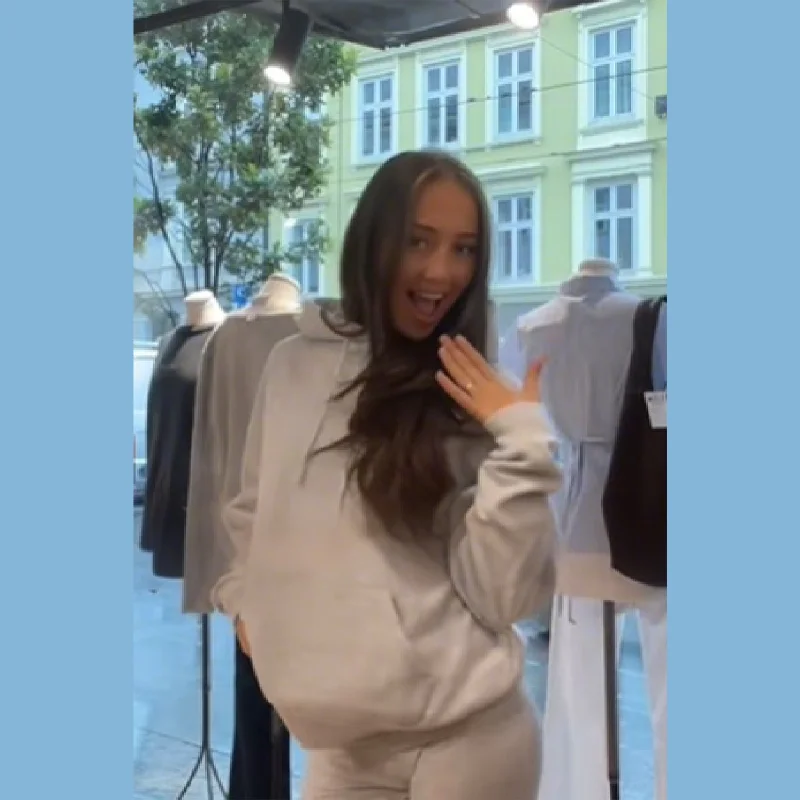 Блестящая толстовка с принтом крыльев - Фотография_4